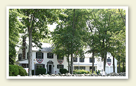 Gettysburg Bed and Breakfast - The Doubleday Inn, the only Gettysburg B & B located directly on the National Battlefield